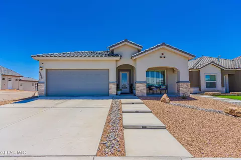 13816 Paseo Celeste Dr, Horizon City, TX 79928