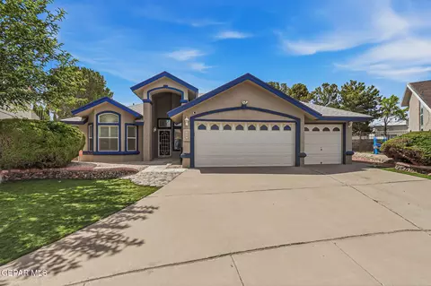 493 Desierto Vista Ct, Horizon City, TX 79928