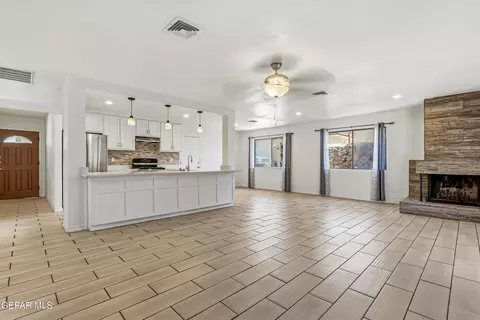 Living - 1668 Robert Wynn St, El Paso, TX 79936 photo 2 of 5