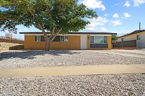 4948 Royal Dr, El Paso, TX 79924