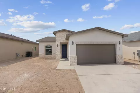 3876 Belief Ln, El Paso, TX 79938