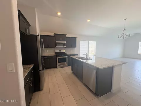13876 Paseo Sereno Dr, El Paso, TX 79928