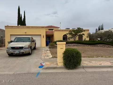 841 Via Riqueza St, El Paso, TX 79912