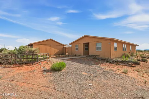 14424 Sam Hawken Rd, El Paso, TX 79938