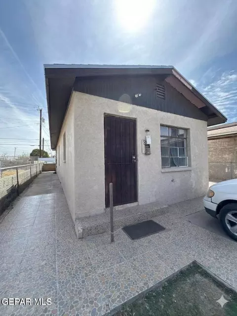 324 Dolan St, El Paso, TX 79905