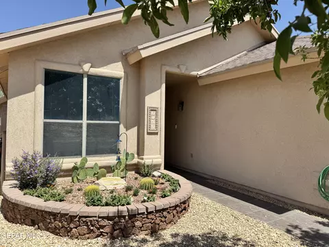 4769 Joseph Rodriguez Dr, El Paso, TX 79938