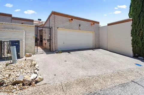 124 Casitas Del Este Ln, El Paso, TX 79935