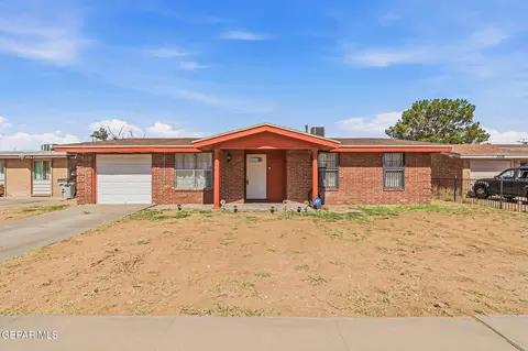 3232 Voss Dr, El Paso, TX 79936