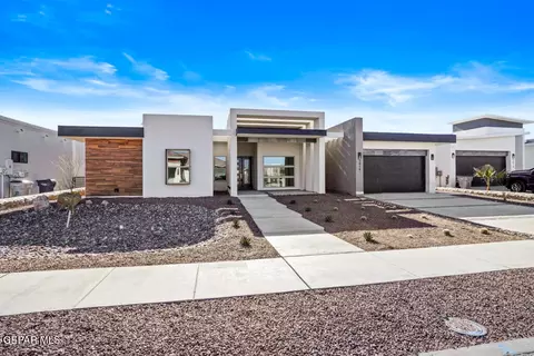 860 W Gate Dr, El Paso, TX 79932