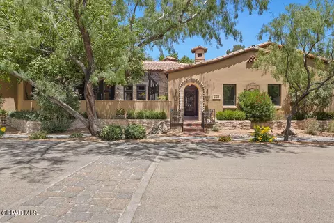 209 Villa Serena Ct, El Paso, TX 79922