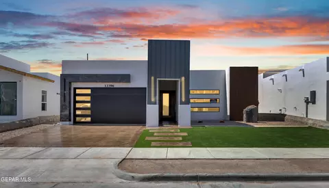 13396 Emerald Glass Dr, Horizon City, TX 79928