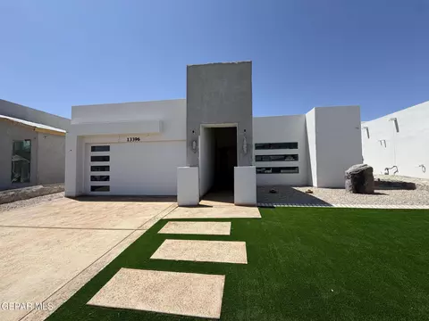 13396 Emerald Glass Dr, Horizon City, TX 79928