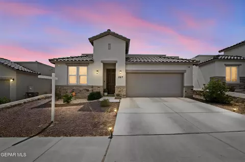 257 Staffs Way, El Paso, TX 79928