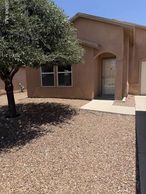 2232 Sparrow Point St, El Paso, TX 79938