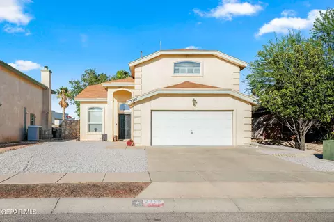 3340 Tierra Nevada Dr, El Paso, TX 79938