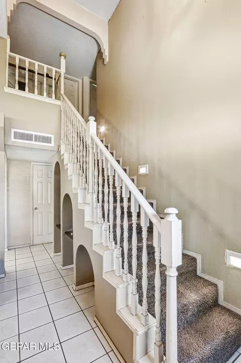 11992 Francis Scobee Dr, El Paso, TX 79936