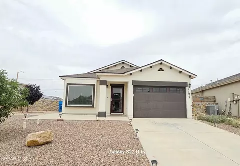 11673 Flor Celosia Dr, Socorro, TX 79927
