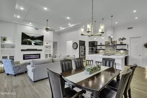 Dining - 333 Blue Valley Dr, El Paso, TX 79928 photo 1 of 2