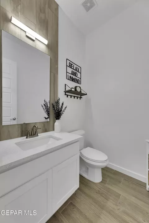 Bath - 333 Blue Valley Dr, El Paso, TX 79928 photo 5 of 5