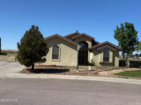 116 Tierra Vista Dr, Santa Teresa, NM 88008