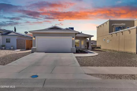 14220 Bluesky Point Ct, El Paso, TX 79938