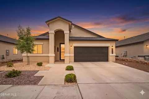 7828 Enchanted Park Dr, El Paso, TX 79911