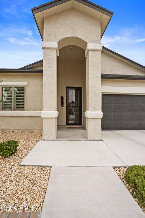 Exterior - 7828 Enchanted Park Dr, El Paso, TX 79911 photo 12 of 12