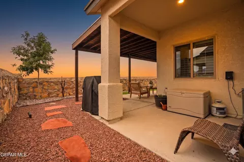 Exterior - 7828 Enchanted Park Dr, El Paso, TX 79911 photo 2 of 12