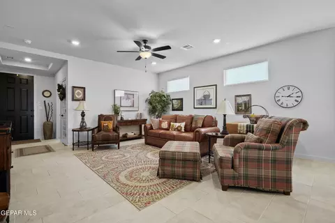 Living - 7828 Enchanted Park Dr, El Paso, TX 79911 photo 1 of 2