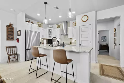 Kitchen - 7828 Enchanted Park Dr, El Paso, TX 79911 photo 1 of 3