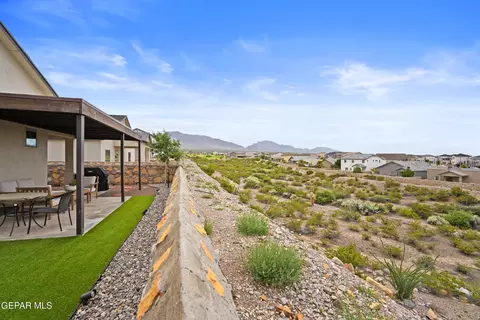 Exterior - 7828 Enchanted Park Dr, El Paso, TX 79911 photo 7 of 12