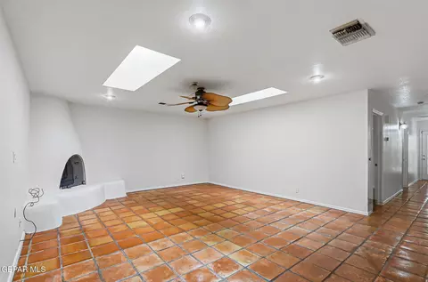 766 Espada Dr E, El Paso, TX 79912 photo 19
