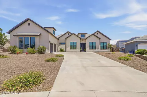 1802 Sidesaddle Dr, El Paso, TX 79911