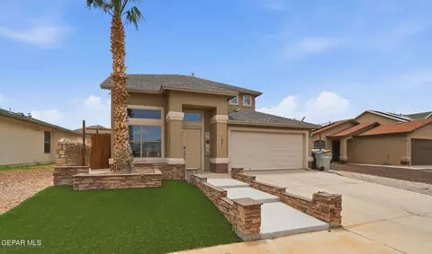 3245 Bell Point Dr, El Paso, TX 79938