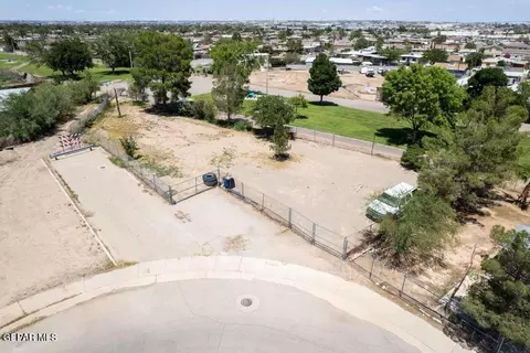 1817 Por Fin Ln, El Paso, TX 79907