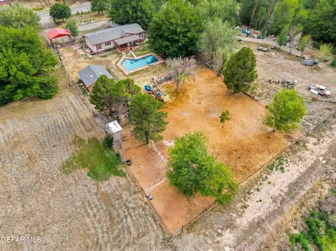 View/Area - 516 Chisom Dr, Anthony, TX 79821 photo 4 of 7