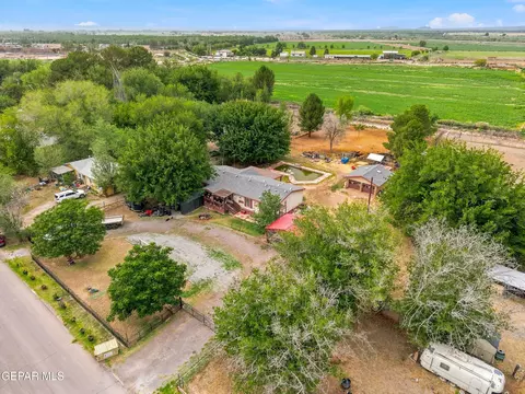 View/Area - 516 Chisom Dr, Anthony, TX 79821 photo 3 of 7