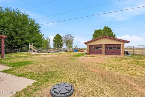 Exterior - 516 Chisom Dr, Anthony, TX 79821 photo 2 of 9
