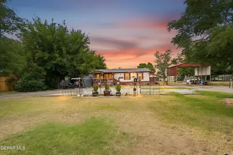 516 Chisom Dr, Anthony, TX 79821