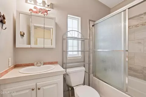 Bath - 516 Chisom Dr, Anthony, TX 79821 photo 3 of 3