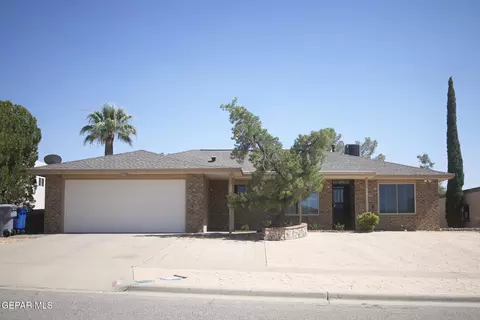 7036 El Cajon Dr, El Paso, TX 79912