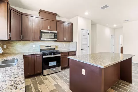 871 Country Club Rd #4E, El Paso, TX 79932