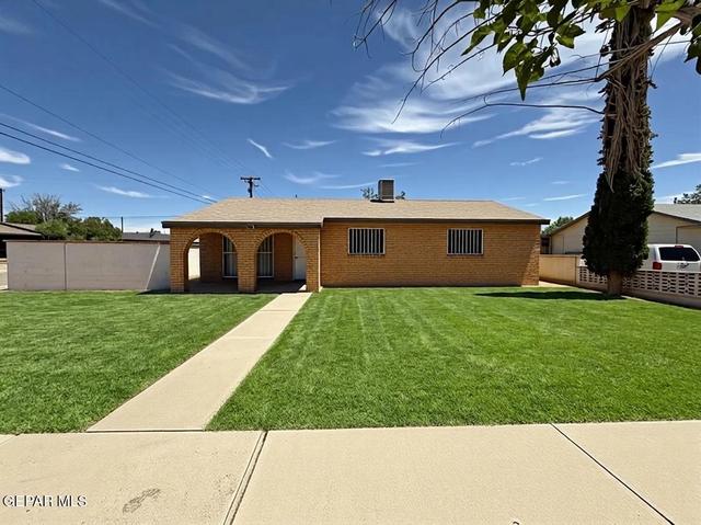 501 Eduardo St, Anthony, TX 79821