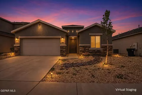 111 Sarah Trl, Sunland Park, NM 88008