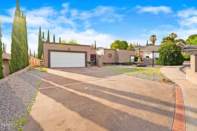 540 Spring Crest Dr, El Paso, TX 79912