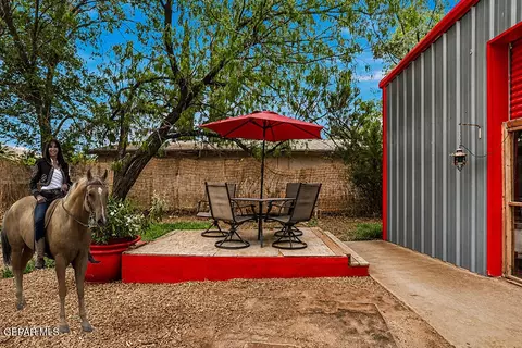4015 Emory Rd, El Paso, TX 79922