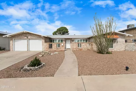 6413 Pino Real Dr, El Paso, TX 79912