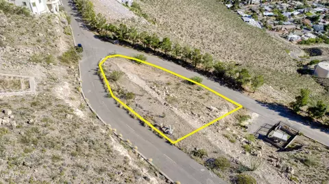 17 Apache Crest Dr, El Paso, TX 79902 photo 9