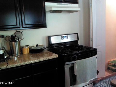 Kitchen - 500 Tamarisk St, Anthony, TX 79821 photo 2 of 3