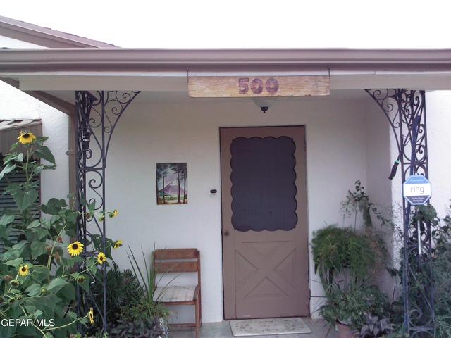 500 Tamarisk St, Anthony, TX 79821